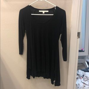 Black top quarter sleeve